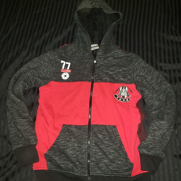 NWOT- Darth Vader Hoody - Picture 2 of 4